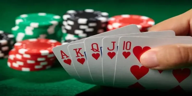 Poker được mệnh danh là game bài quốc dân